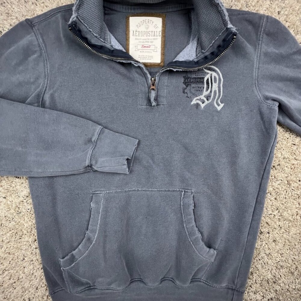 Aeropostale Long Sleeve Pullover 1/4 Zip Size Small Gray w Logo Distressed